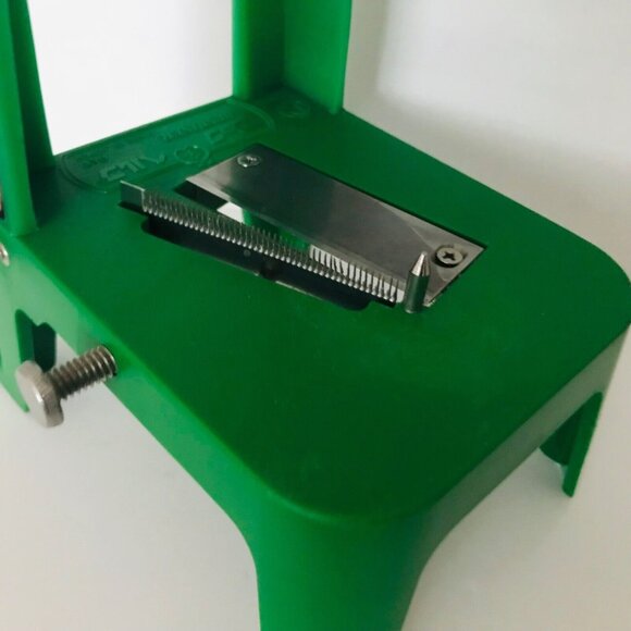 Benriner Cook Help Japanese Fruit & Vegetable Slicer Shredder Kitchen Tool - Picture 4 of 12